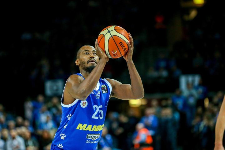 „Žalgirį“ terorizavęs ir rekordus gerinęs K. Weaveris – LKL savaitės MVP